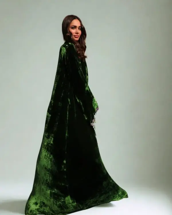 Emerald Velvet – luxury abaya by Balqees