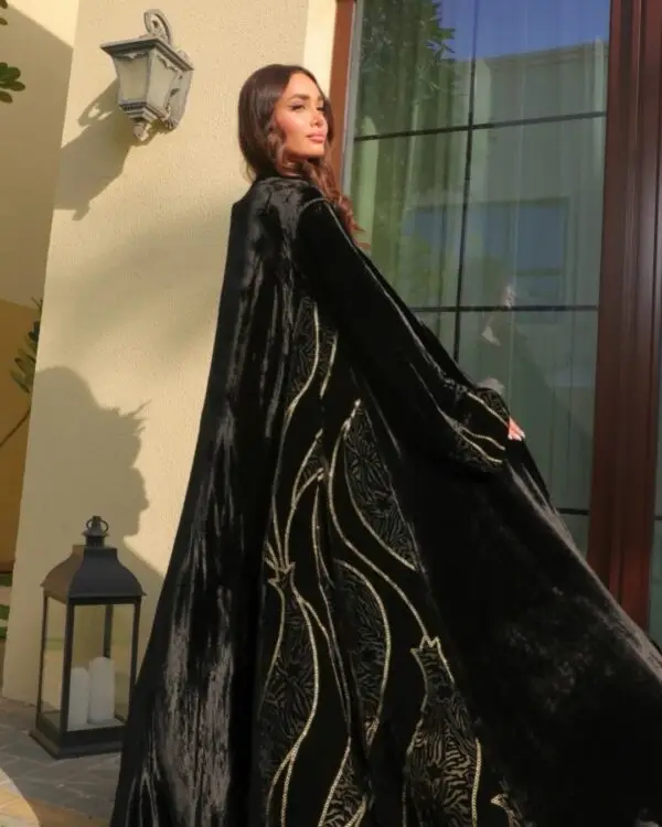 BLACK – luxury abaya by Balqees
